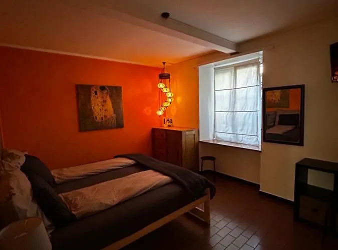 Casa de hóspedes Charming In The Heart Of