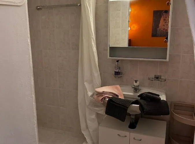 Charming In The Heart Of 3* Locarno